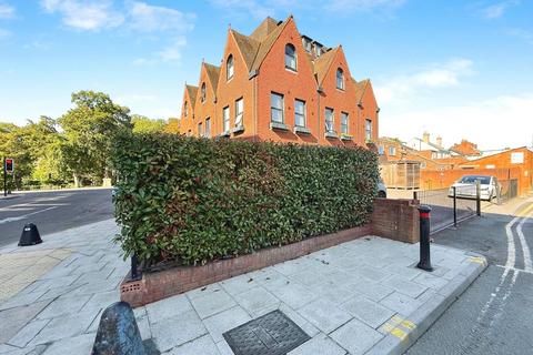 1 bedroom apartment for sale, Park Street, Surrey GU15