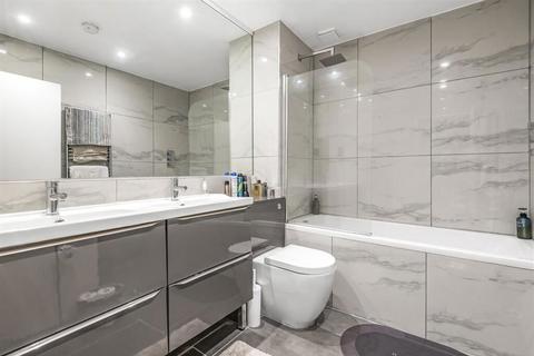 undefined, Lower Richmond Road, Richmond, Surrey, TW9 4PL