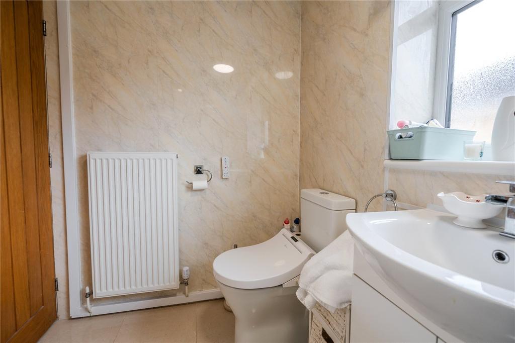 Shower Room (2)