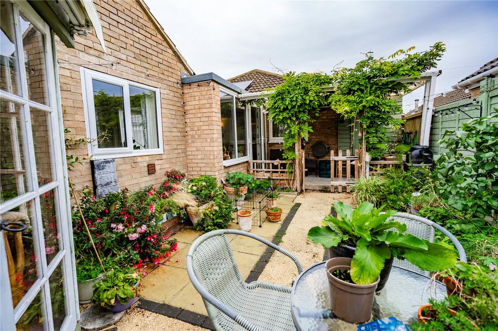Rear Garden (2)