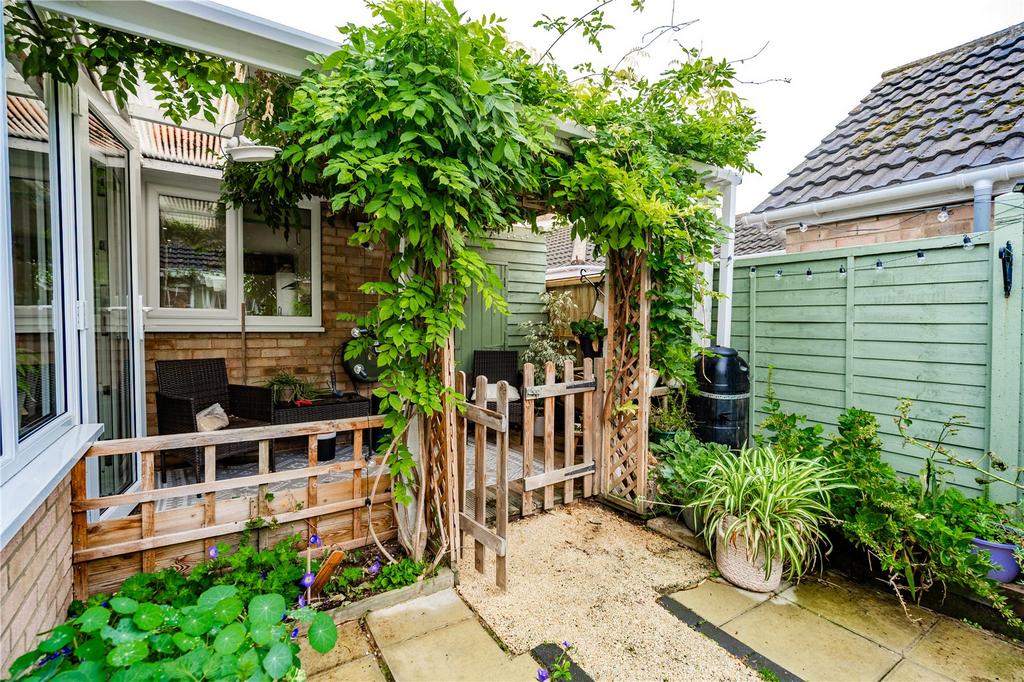 Rear Garden (3)