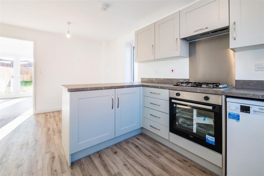 Kitchen Dining 3.jpg