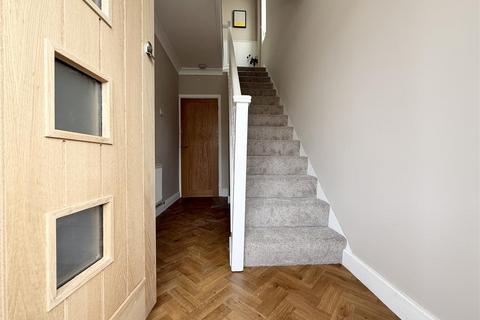 3 bedroom semi-detached house for sale, Horsewell Lane, Wigston LE18