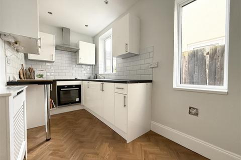 3 bedroom semi-detached house for sale, Horsewell Lane, Wigston LE18