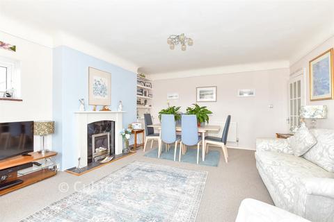 2 bedroom apartment for sale, Queen's Keep, Southsea PO5