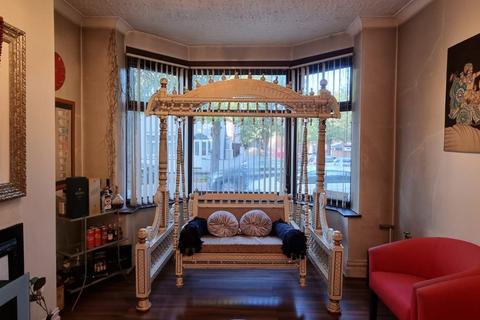 4 bedroom semi-detached house for sale, Windsor Avenue, Leicester, LE4