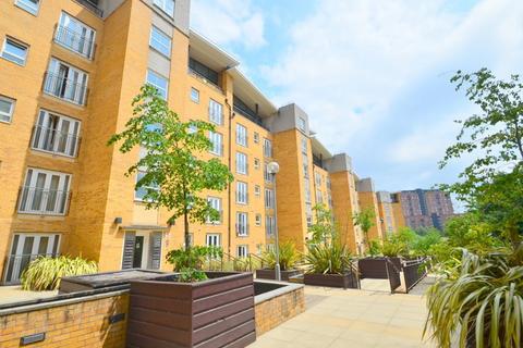 2 bedroom flat to rent, 6 Middlewood Street, Salford,
