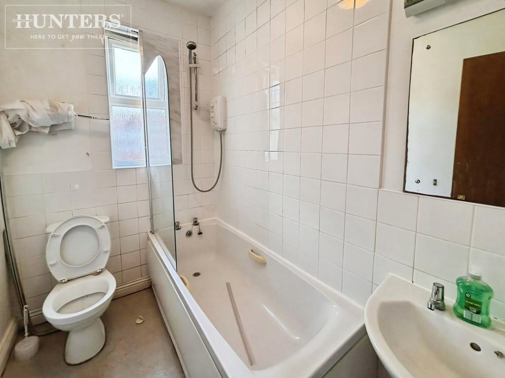Pbox-bathroom-336627.jpeg