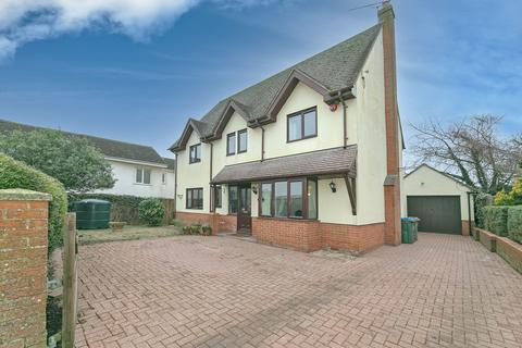 4 bedroom detached house for sale, Whaddon Road, Nash, MK17