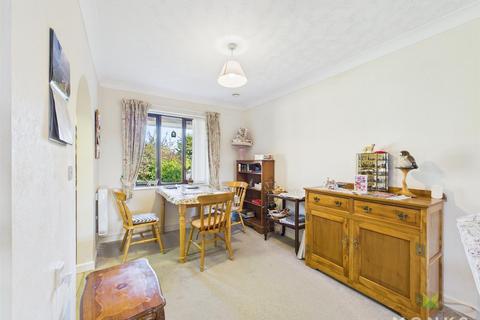 2 bedroom bungalow for sale, Twmpath Lane, Gobowen, Oswestry