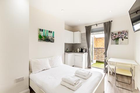 Studio to rent,  North End Road, London SW6