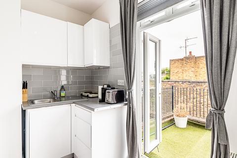 Studio to rent,  North End Road, London SW6