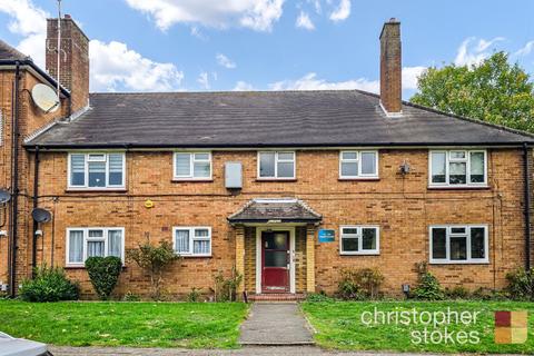 2 bedroom ground floor flat for sale, Shaw Close, Cheshunt,Hertfordshire, EN8 0HD