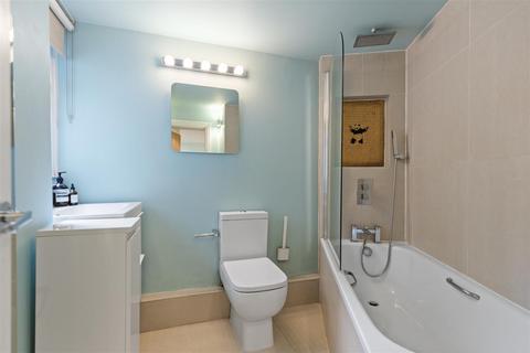 1 bedroom flat for sale, West End Lane, West Hampstead, NW6