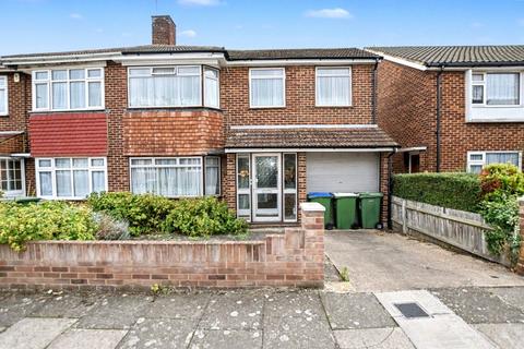 3 bedroom semi-detached house for sale, Foresters Crescent, Bexleyheath, DA7