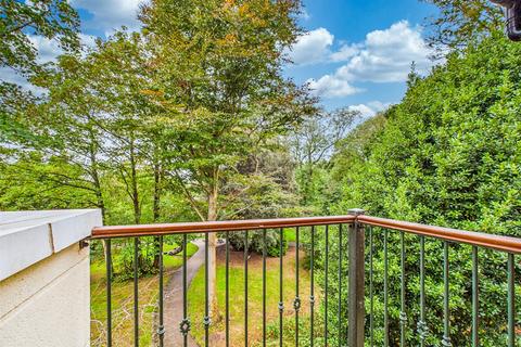 2 bedroom apartment for sale, High Street, Christchurch, Dorset, BH23