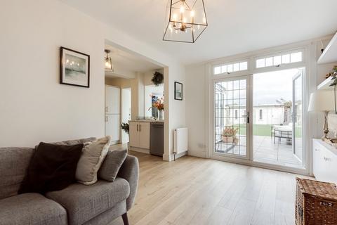 125 Wellington Avenue, Sidcup, DA15 9HB