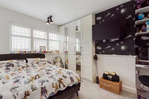 125 Wellington Avenue, Sidcup, DA15 9HB