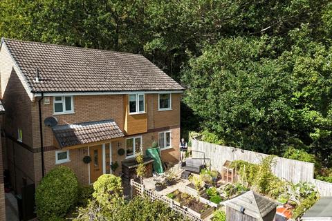 Halter Rise, Colehill, BH21 2UR