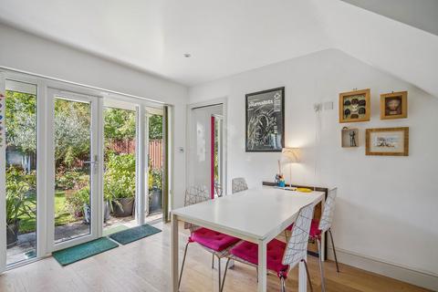 3 bedroom semi-detached house for sale, Pineapple Road, Amersham HP7