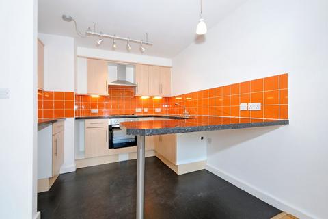 1 bedroom flat to rent, Hendre Road, Walworth, London, SE1