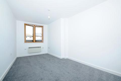 1 bedroom flat to rent, Hendre Road, Walworth, London, SE1