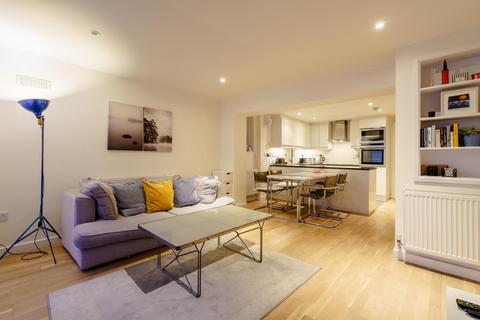 2 bedroom flat to rent, Greenwich South Street, London