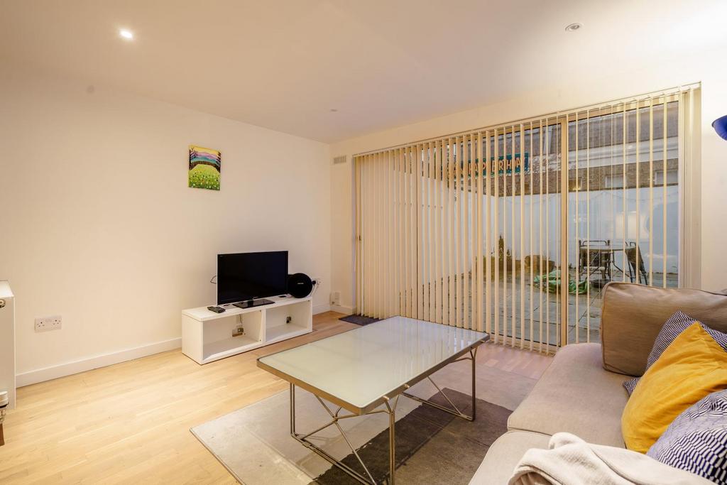 8407023-interior11-800.jpg