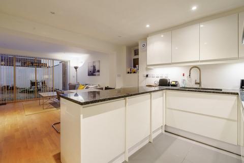 2 bedroom flat to rent, Greenwich South Street, London