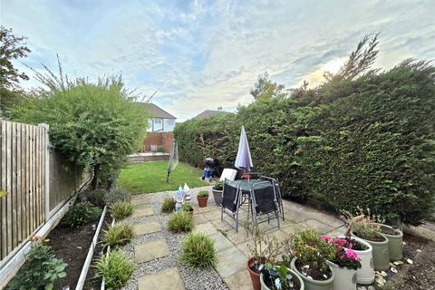 2 bedroom maisonette for sale, Rolls Park Avenue, Chingford E4