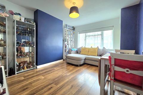 2 bedroom maisonette for sale, Rolls Park Avenue, Chingford E4