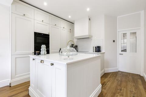 26 Revelstoke Road, London, SW18 5PD
