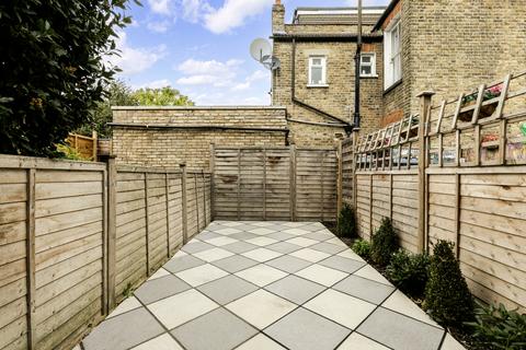 26 Revelstoke Road, London, SW18 5PD