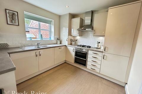 3 bedroom detached house for sale, Biggleswade Drive, Cheshire WA7