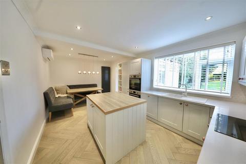 3 bedroom semi-detached house for sale, Southfield, Hessle