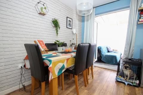 undefined, Captains Parade, East Cowes,