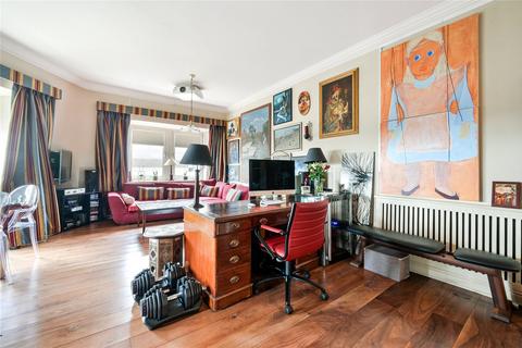 undefined, Trinity Square, London, EC3N