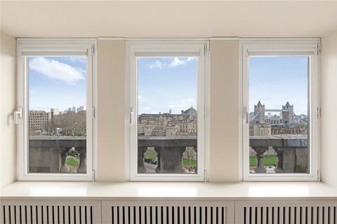 2 bedroom apartment to rent, Trinity Square, London, EC3N