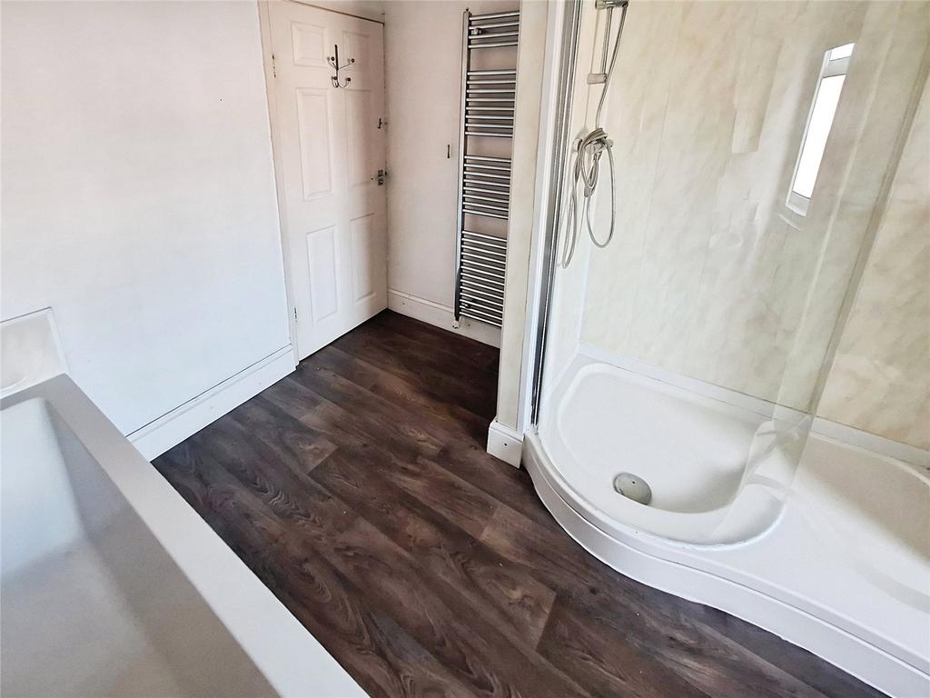 Bathroom/Shower Room