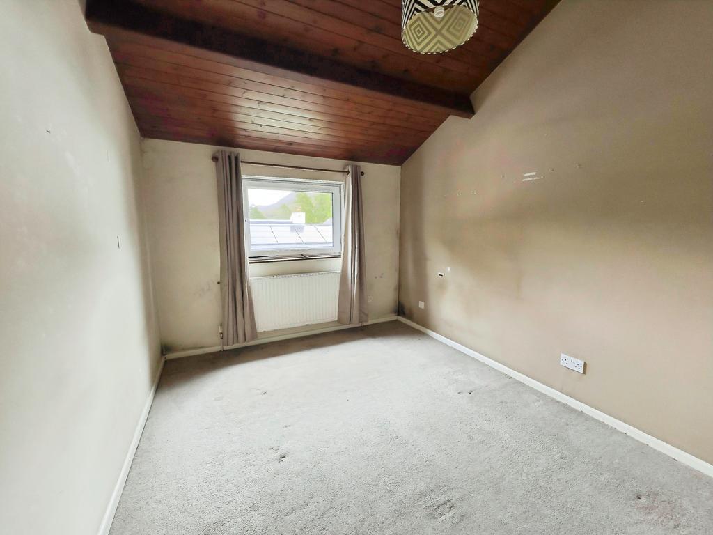 18ba4cb2-OBERON-09 T202509291401.jpg