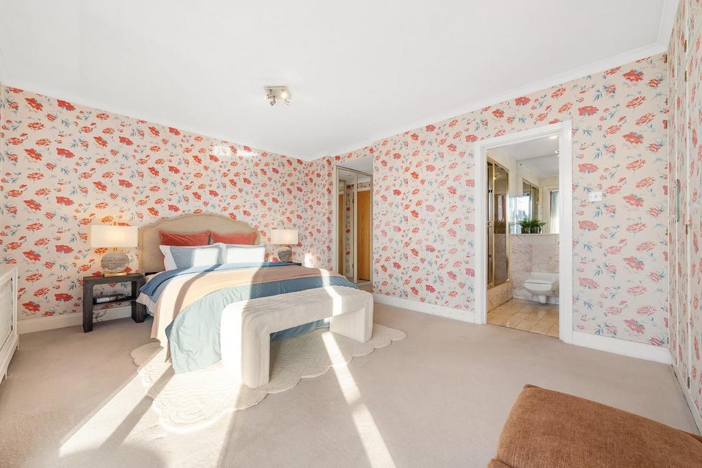 .Principal Bedroom (2).JPG