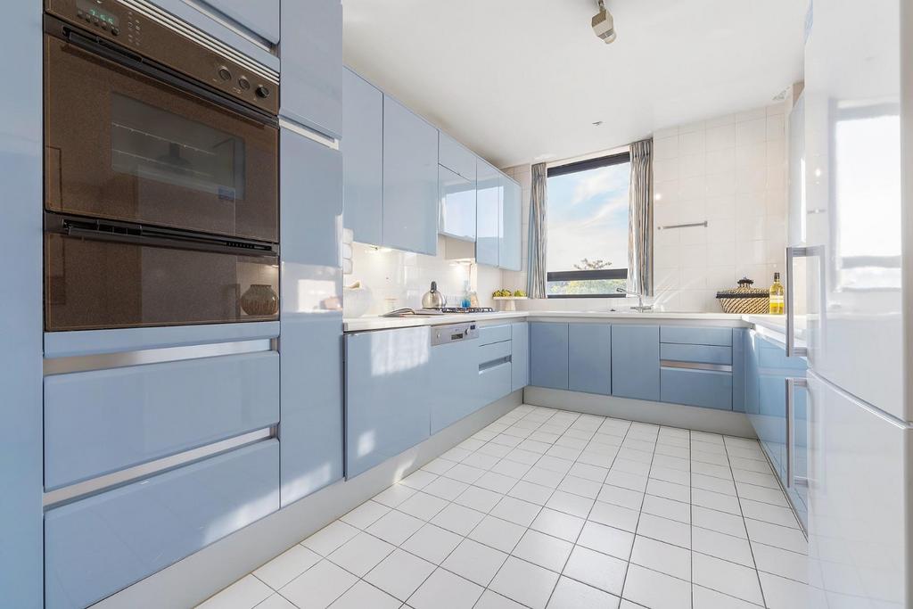 .Kitchen.JPG