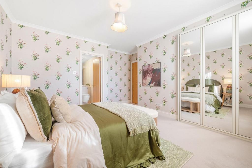 .Bedroom 2 (2).JPG