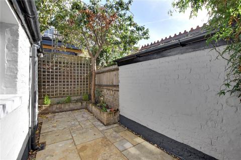 9 Trinity Grove, London, SE10 8TE