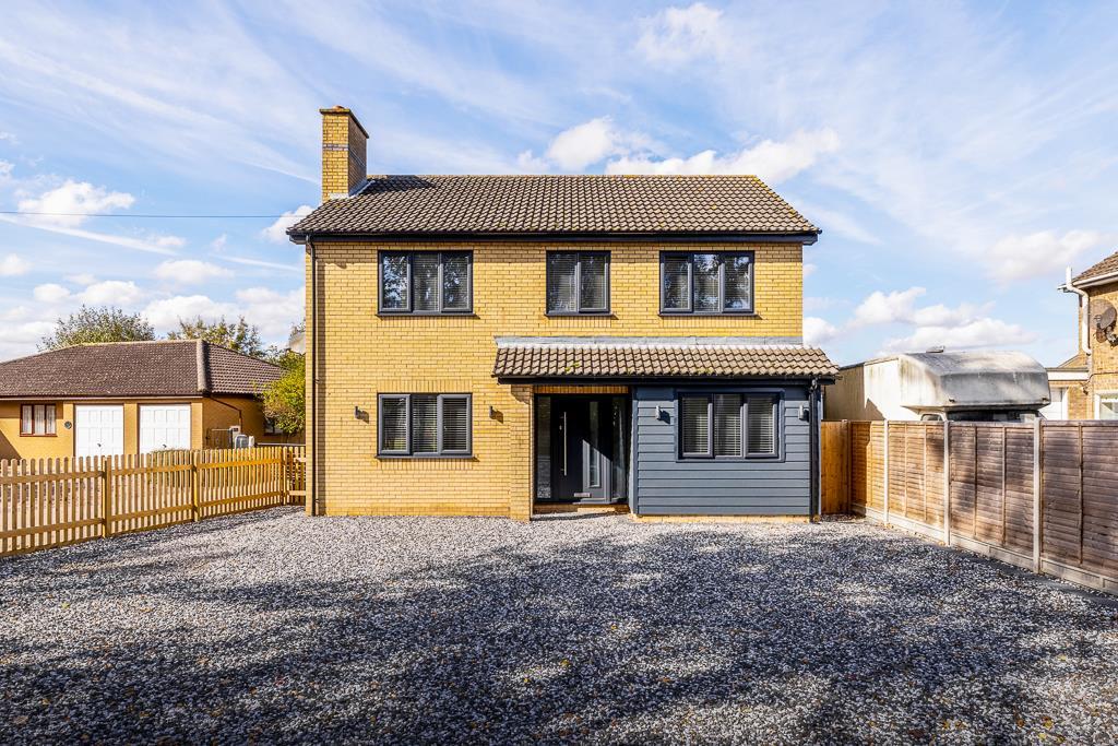 90 Seas End Road (Surfleet)-10.jpg