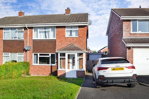 3 bedroom semi-detached house to rent, Prestage Close, Broseley