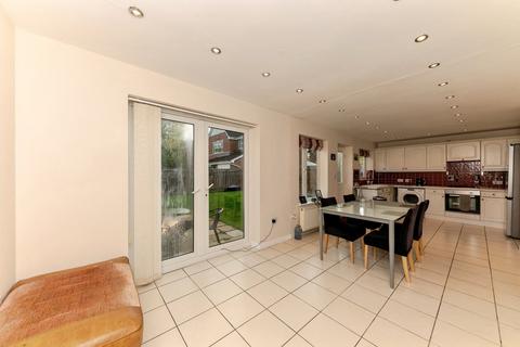 4 bedroom detached house for sale, Brunel Close, Grimsby DN32