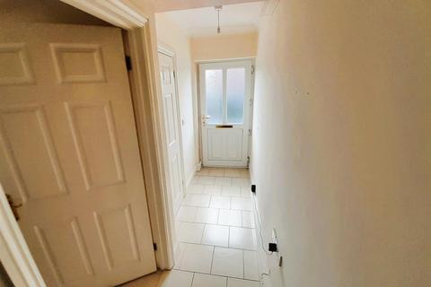 undefined, The Avenue, Llwynhendy