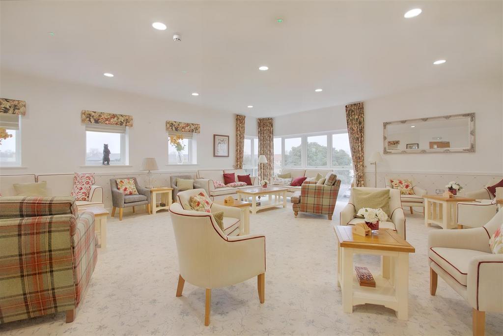 8538197-interior17.JPG