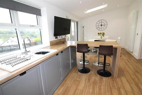 3 bedroom detached house for sale, Cefn Road, Blackwood NP12